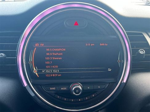 Used 2017 MINI Cooper 4-Door Hardtop image 15