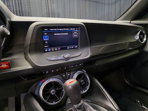 Used 2024 Chevrolet Camaro LT RWD image 33