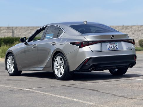 Used 2023 Lexus IS 300 w/ Comfort Package RWD image 5