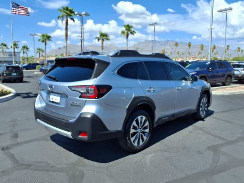 Used 2024 Subaru Outback Touring XT AWD/4WD image 11