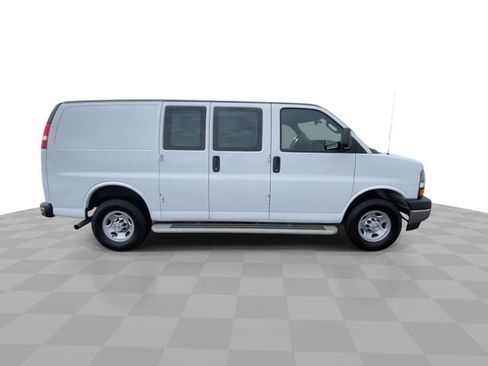 Used 2024 Chevrolet Express 2500 w/ Driver Convenience Package image 3