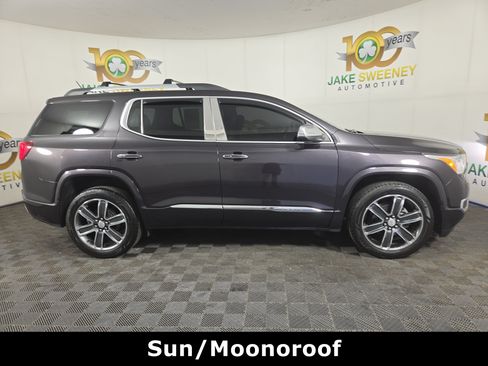 Certified 2017 GMC Acadia Denali w/ Technology Package AWD/4WD image 10