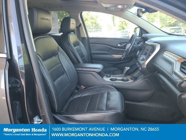 Used 2017 GMC Acadia Denali w/ Technology Package FWD image 29