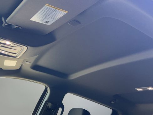 Certified 2025 Chevrolet Silverado 1500 LT RWD image 17