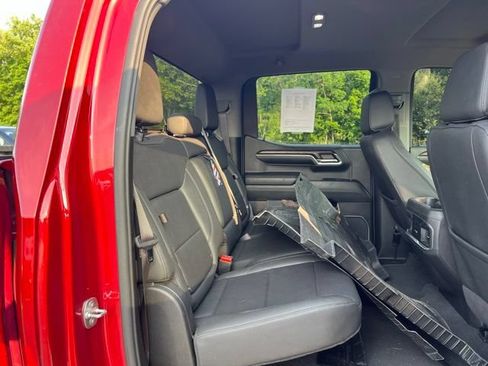 Used 2024 GMC Sierra 1500 SLT w/ SLT Premium Package AWD/4WD image 14