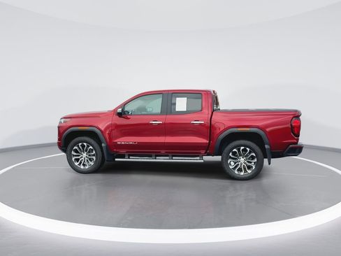 Used 2024 GMC Canyon Denali image 5