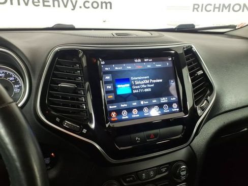 Used 2019 Jeep Cherokee Limited AWD/4WD image 20