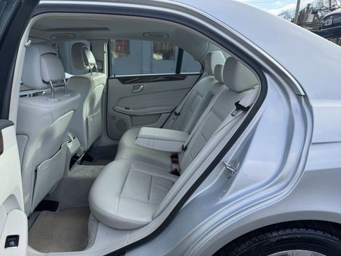 Used 2014 Mercedes-Benz E 350 4MATIC Sedan image 30