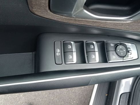 Used 2022 Kia Sorento S image 14