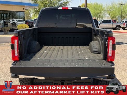 Used 2023 Ford F250 Lariat w/ FX4 Off-Road Package AWD/4WD image 8