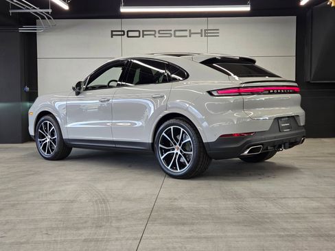 New 2026 Porsche Cayenne Coupe AWD/4WD image 3