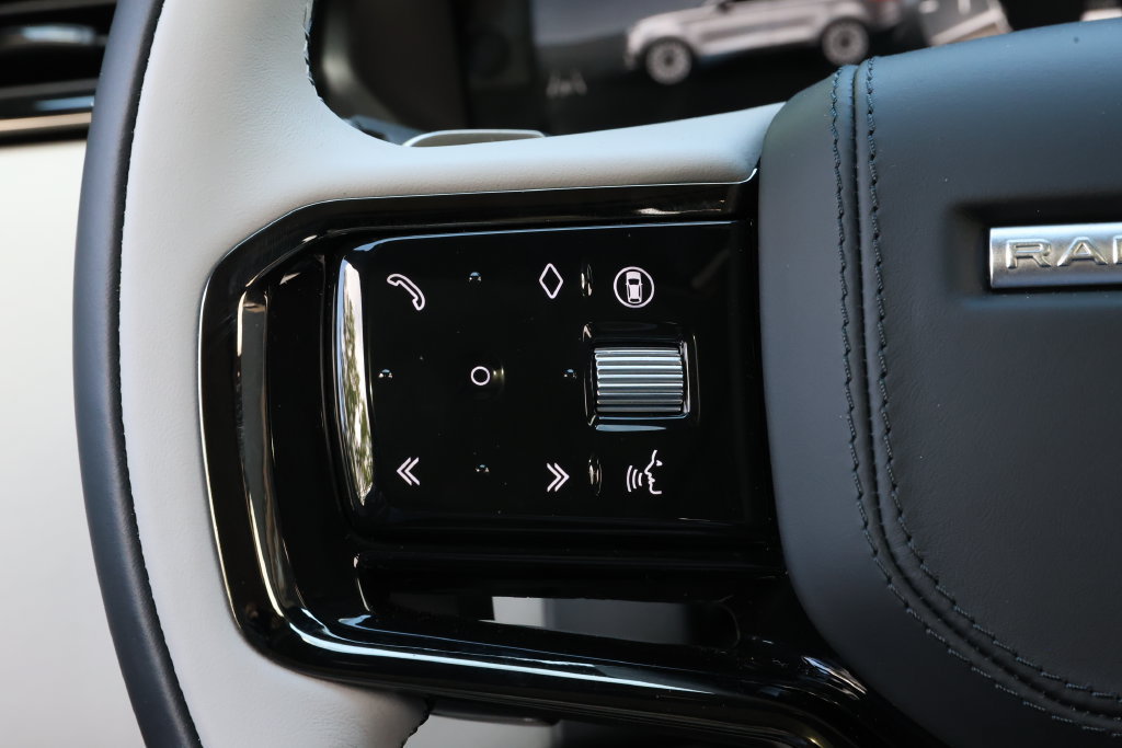 New 2026 Land Rover Range Rover Velar S AWD/4WD image 25