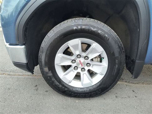 Used 2024 GMC Sierra 1500 SLE image 10