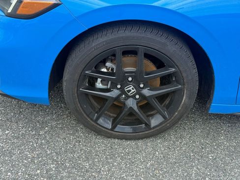 Used 2025 Honda Civic Sport image 11