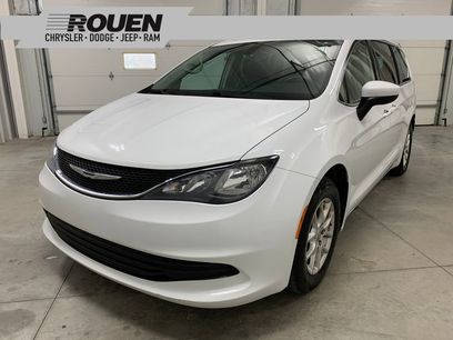 Used 2017 Chrysler Pacifica Touring