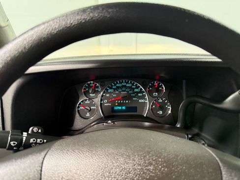 Used 2024 GMC Savana 2500 w/ Driver Convenience Package image 83