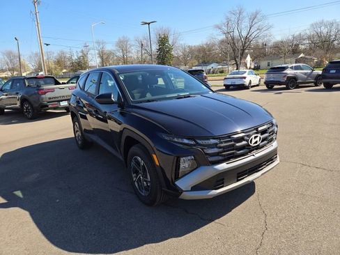 New 2026 Hyundai Tucson Blue SE AWD/4WD image 4