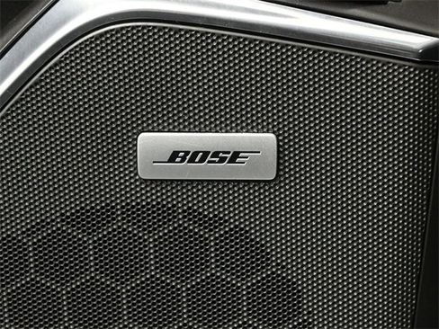 Used 2018 Cadillac Escalade Luxury image 35