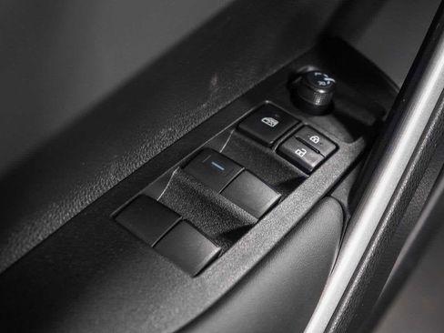 New 2025 Toyota Corolla Cross XLE image 26