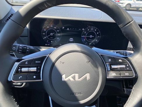 New 2025 Kia Seltos EX w/ EX Sunroof Package image 13