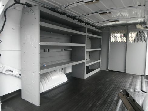 Used 2021 Chevrolet Express 2500 w/ Driver Convenience Package image 27