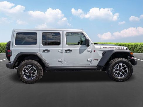 Used 2024 Jeep Wrangler Unlimited Rubicon w/ Safety Group image 3