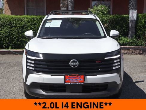 Used 2025 Nissan Kicks SR w/ SR Premium Package FWD image 3