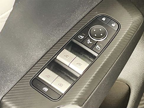 Used 2024 Mitsubishi Outlander SEL image 20