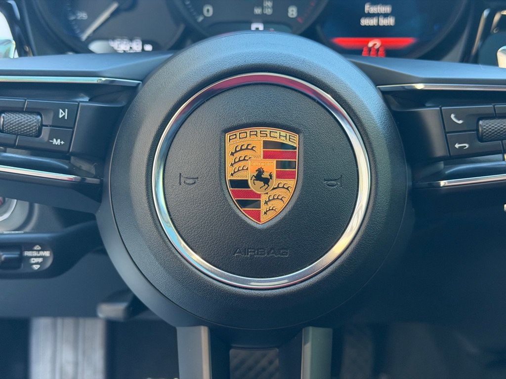 Used 2023 Porsche Macan AWD/4WD image 27