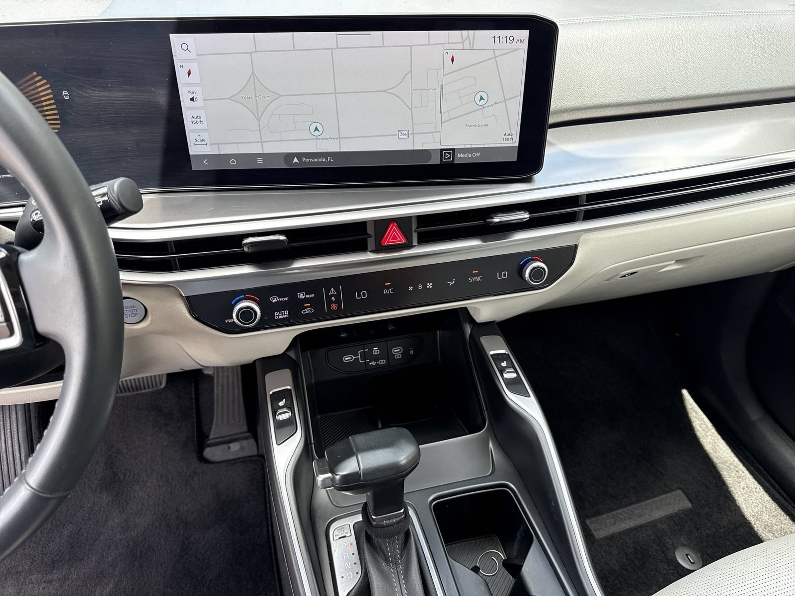 Used 2024 Kia Sorento S FWD image 34