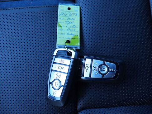 Used 2025 Ford F250 Platinum image 66