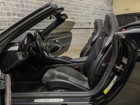Used 2019 Porsche 911 Carrera 4 GTS image 36