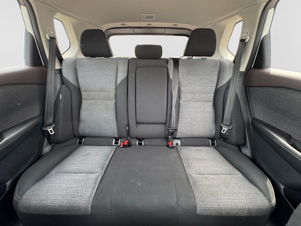 Used 2021 Nissan Rogue S FWD image 16