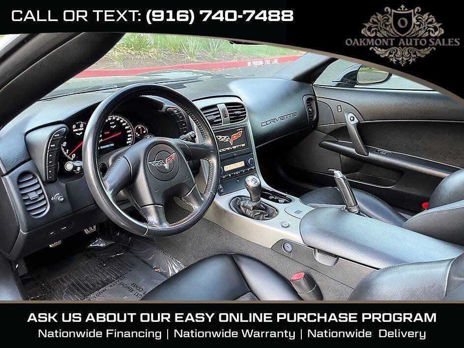 Used 2005 Chevrolet Corvette Coupe w/ Preferred Equipment Group RWD image 18