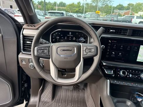 New 2026 GMC Sierra 2500 Denali w/ Denali Reserve Package AWD/4WD image 16