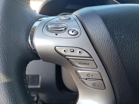 Used 2017 Nissan Murano SL image 16