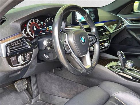 Used 2018 BMW 540i RWD image 9