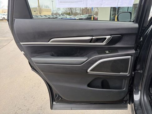 Used 2023 Kia Telluride S w/ S Sunroof Package image 17