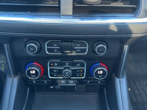 Used 2021 Chevrolet Tahoe Z71 w/ Rear Media and Nav Package image 27