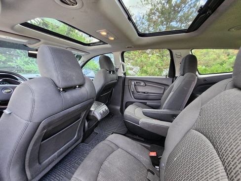 Used 2012 Chevrolet Traverse LT w/ All-Star Edition FWD image 18