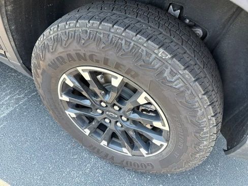 Used 2024 Chevrolet Traverse Z71 w/ LPO, Floor Liner Package AWD/4WD image 11