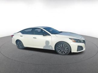 Used 2025 Nissan Altima 2.5 SV video 2