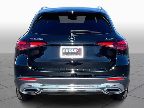 Used 2025 Mercedes-Benz GLC 300 4MATIC image 5