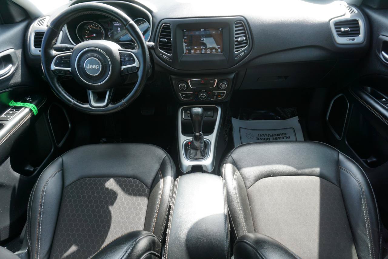 Used 2020 Jeep Compass Latitude FWD image 10