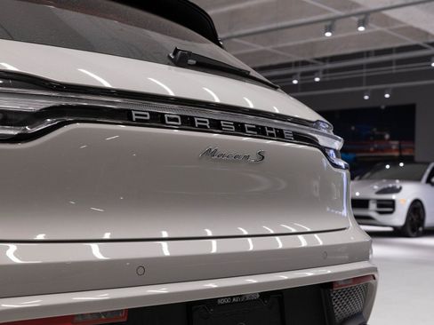 Certified 2026 Porsche Macan S AWD/4WD image 32