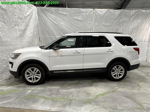 Used 2018 Ford Explorer XLT w/ Equipment Group 201A image 13