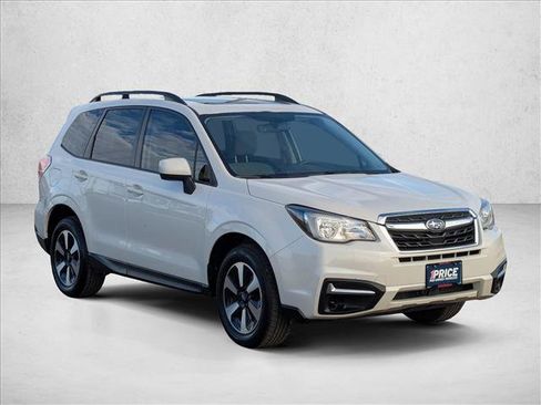 Used 2018 Subaru Forester 2.5i Premium w/ All-Weather Package image 3