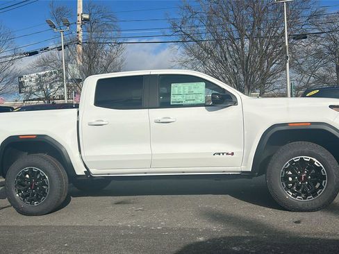 New 2026 GMC Canyon AT4 image 9