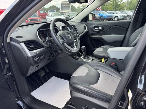 Used 2014 Jeep Cherokee Limited AWD/4WD image 9