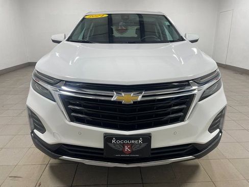 Used 2024 Chevrolet Equinox LT image 2